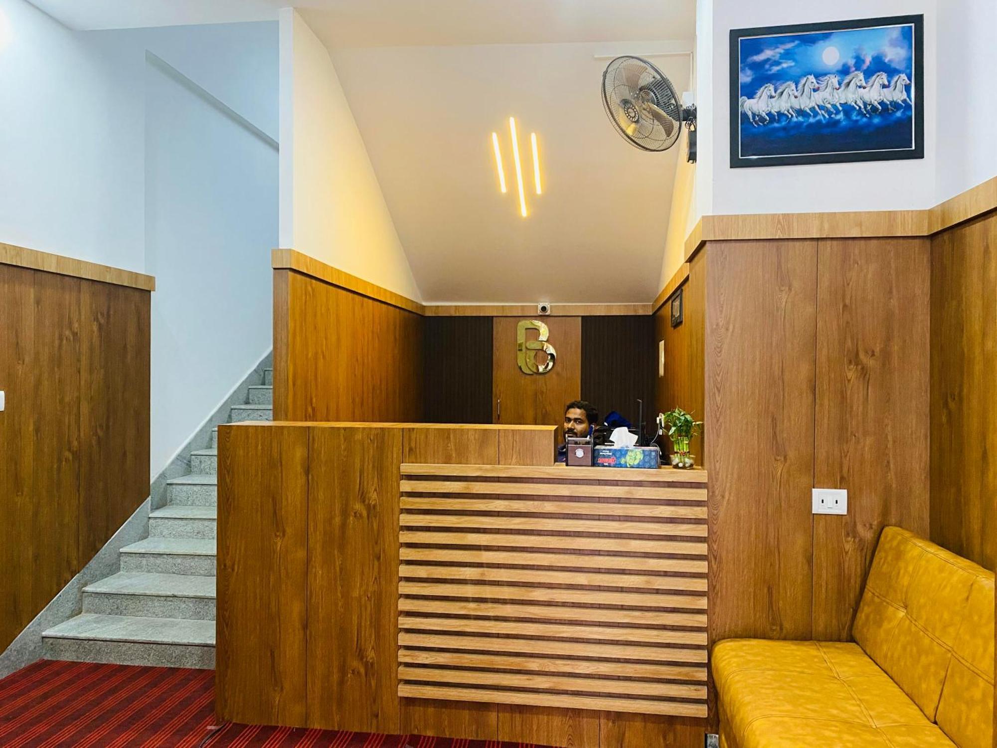 העיר בנגלור B Six Hotel מראה חיצוני תמונה