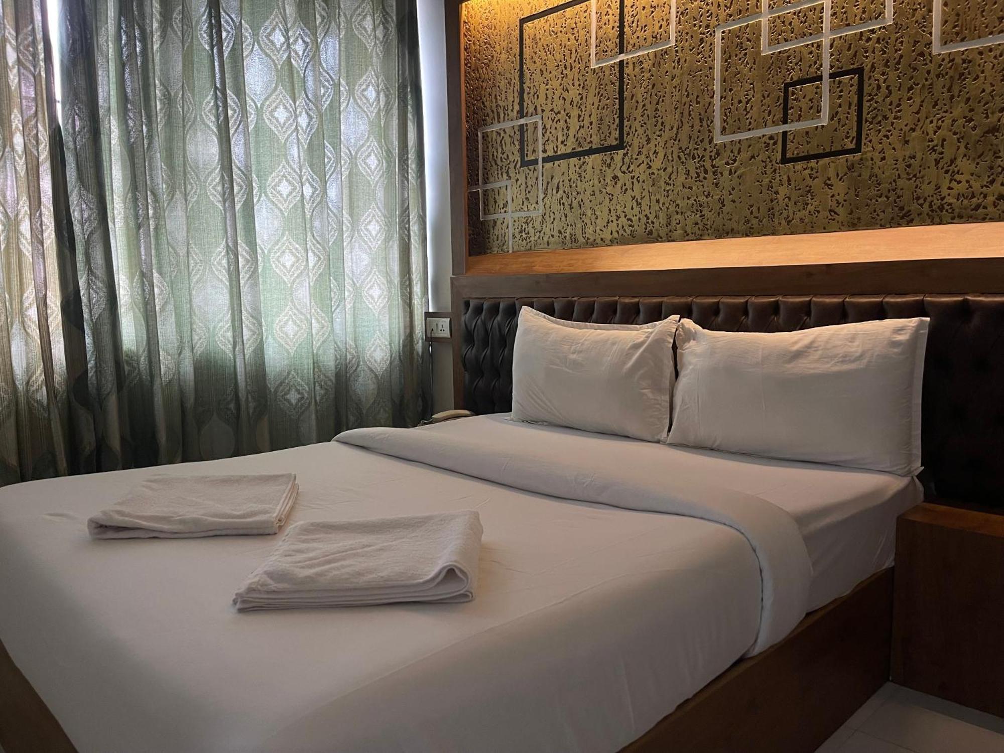 העיר בנגלור B Six Hotel מראה חיצוני תמונה