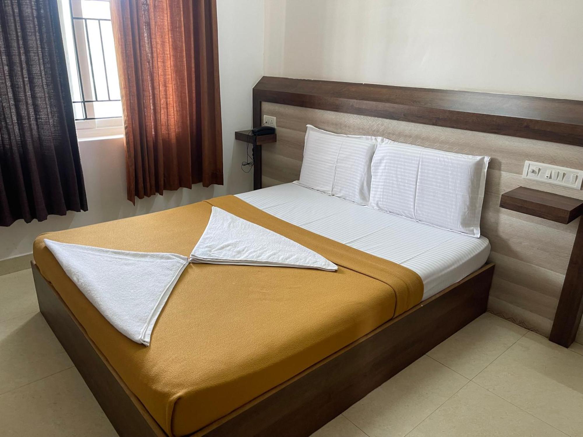 העיר בנגלור B Six Hotel מראה חיצוני תמונה
