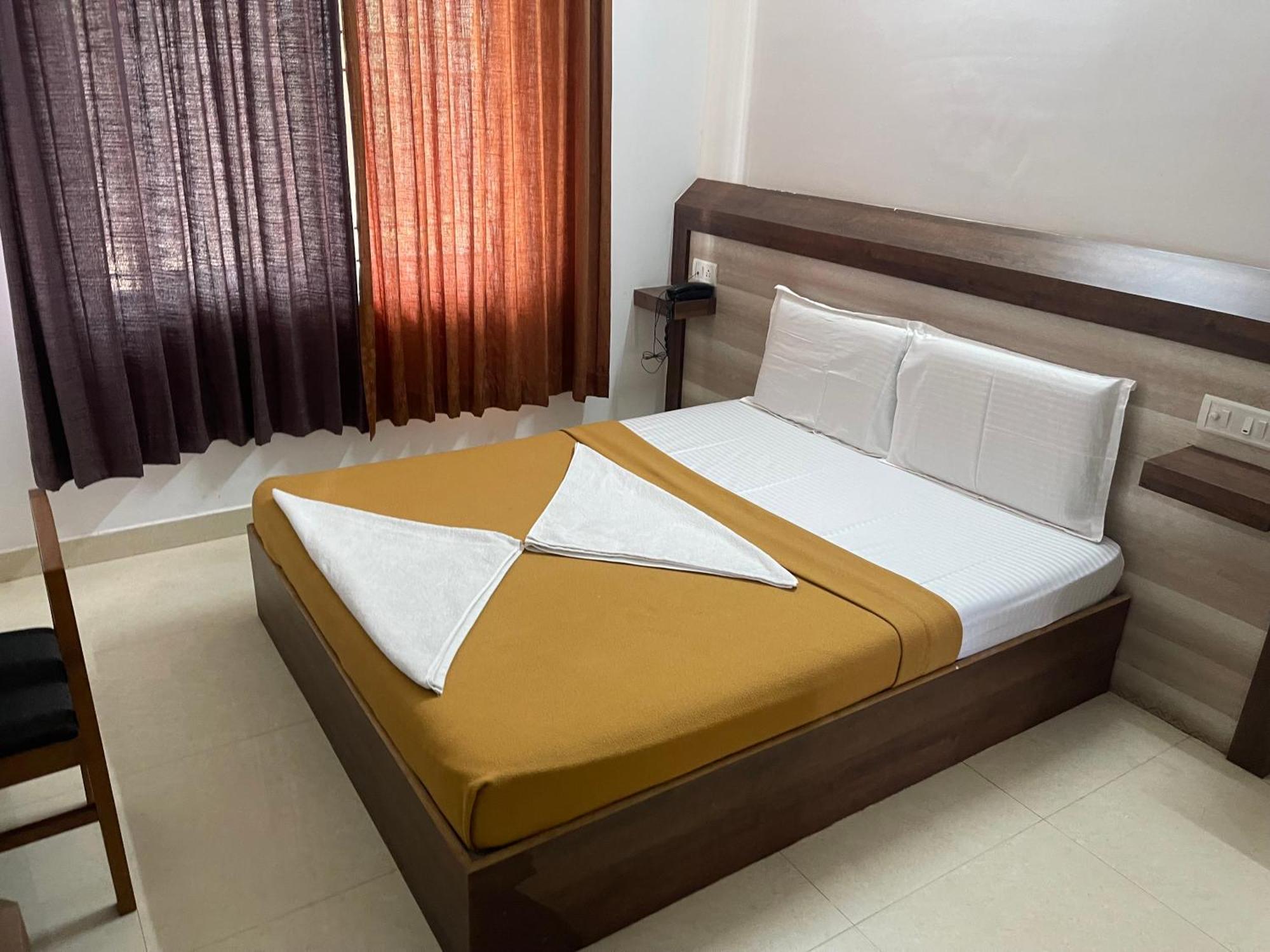 העיר בנגלור B Six Hotel מראה חיצוני תמונה